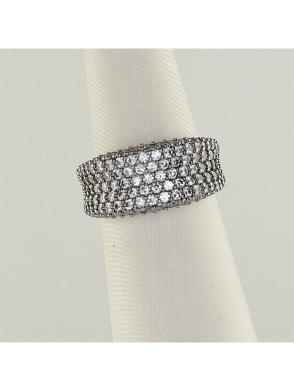 Bomb Party Ring Size 6 "Smooth Talker" Pave Clear Cz on Hematite RG74640